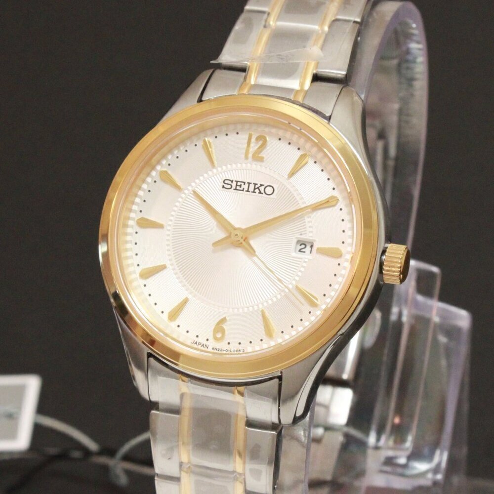 Ladies Seiko Essentials Two Tone Textured Dial 30mm - Picture 7 of 12